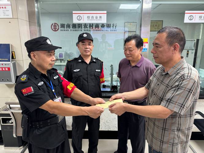 深情关怀退伍军人 充分发挥"老兵"作用